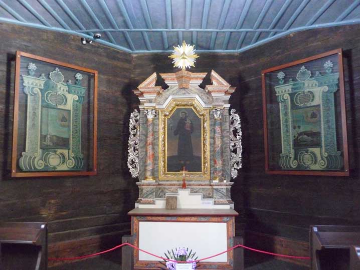 foto:HuBar. Wnętrze kapliczki św.Antoniego